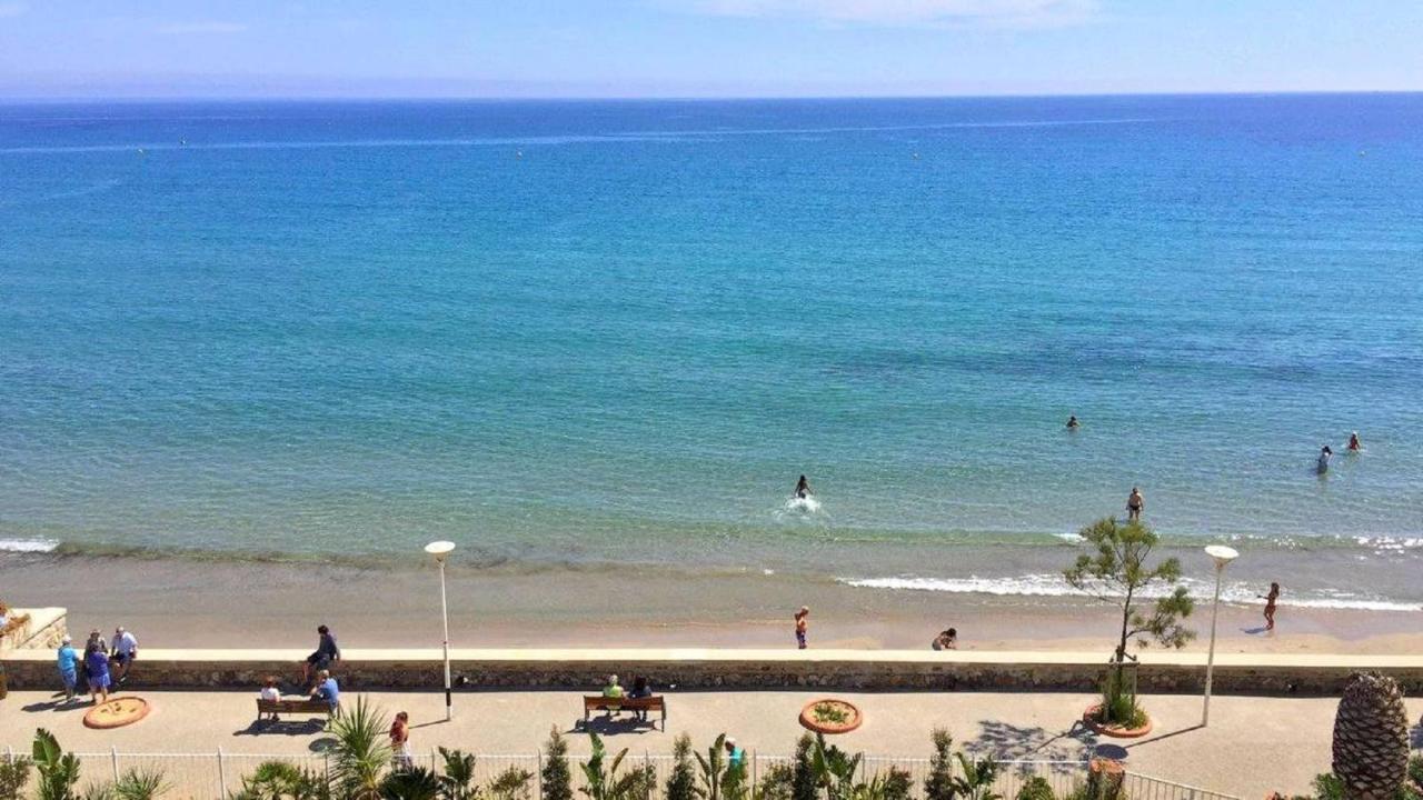 60 m2 , 2 chambres, très calme, plage et commerces à 3 minutes à pied, WIFI fibre optique et parking gratuit La Seyne-sur-Mer Exterior foto